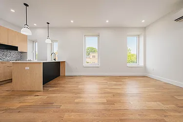 Rented by Space Link Realty