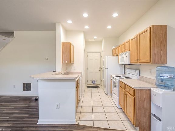 5th image of 3566 Shadetree Dr