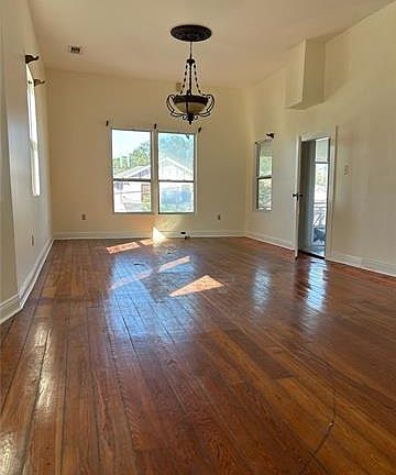 5th image of 2309 Milan St