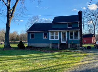 93 Long Hill Ln, Chatham, NJ 07928