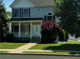 32 E Summit Ave, Sewaren, NJ