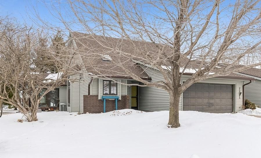 1st image of 201 Southwoods Dr