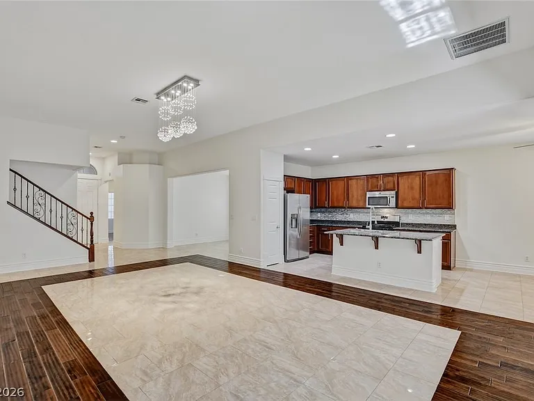 8117 Slate Falls St — Photo 15