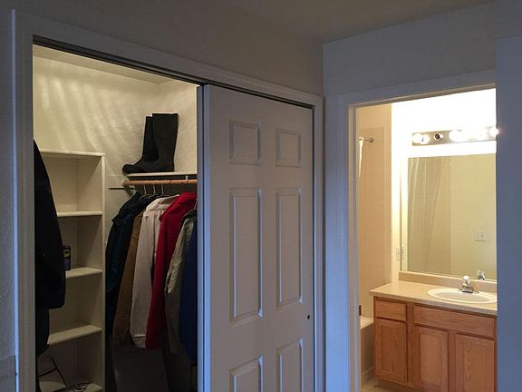 Walk-in closet