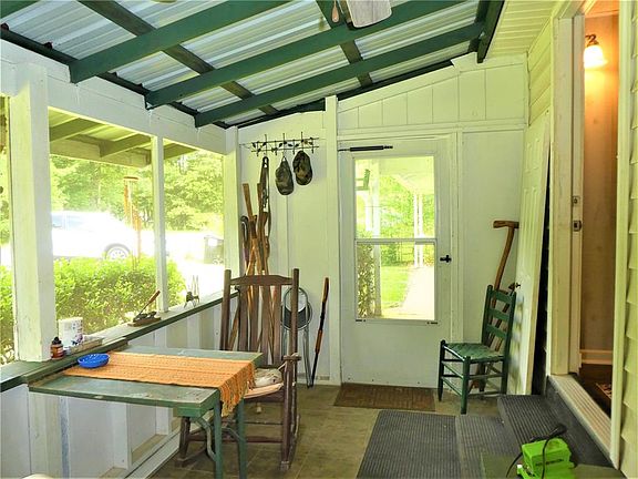 4th image of 341 Pease Rd