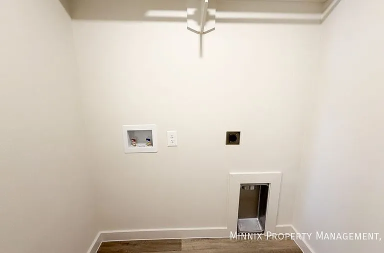 7213 7th St — Photo 11