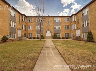 9147 S Pulaski Rd APT 1W, Evergreen Park, IL 60805