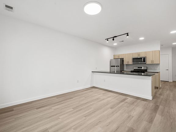 5th image of 117-121 Prospect Ave #502