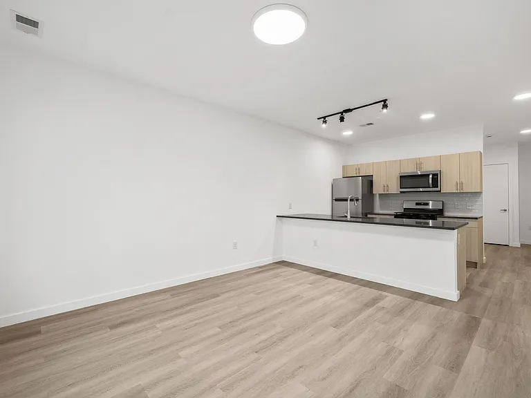 117-121 Prospect Ave #502 — Photo 5