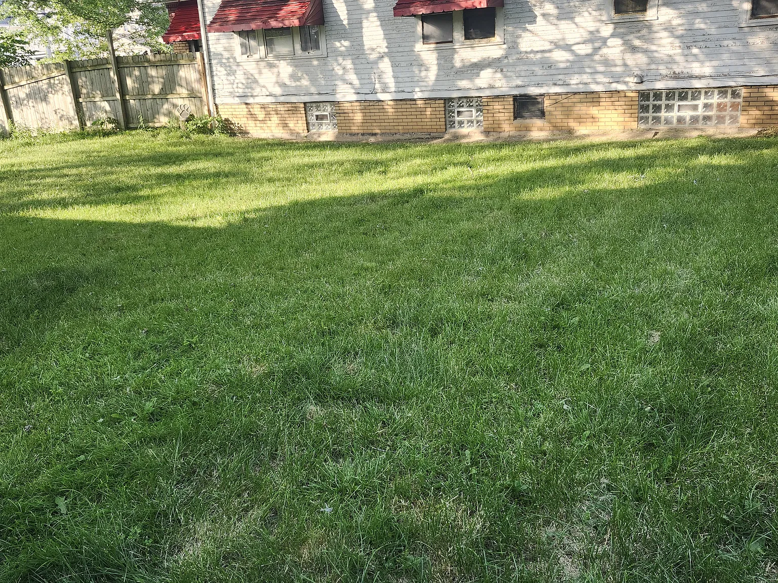 Roesch Ave, Buffalo — Photo 1