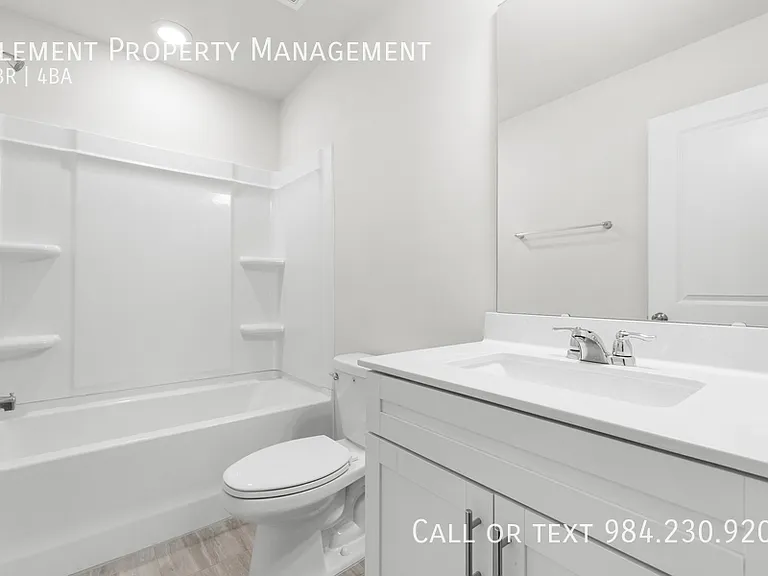 1009 Belloak Way #1 — Photo 7