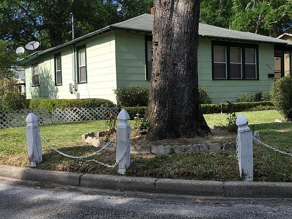 4th image of 3225 Liberty Cir