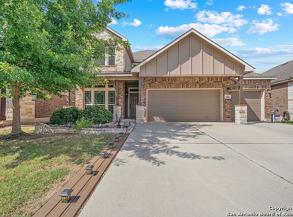 3rd image of 13922 Cohan Way