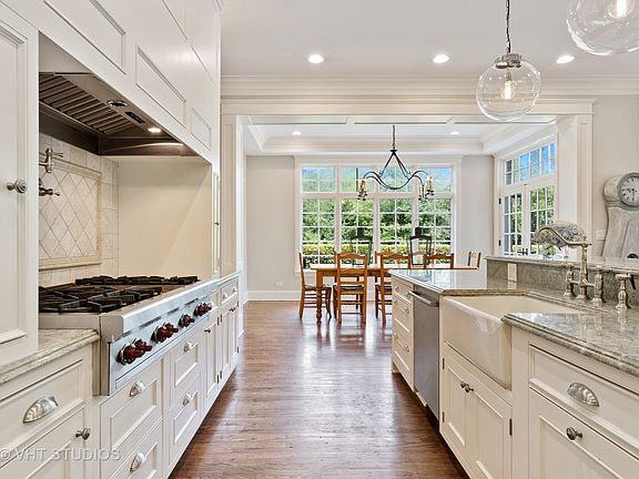 3rd image of 2311 Birchwood Ln