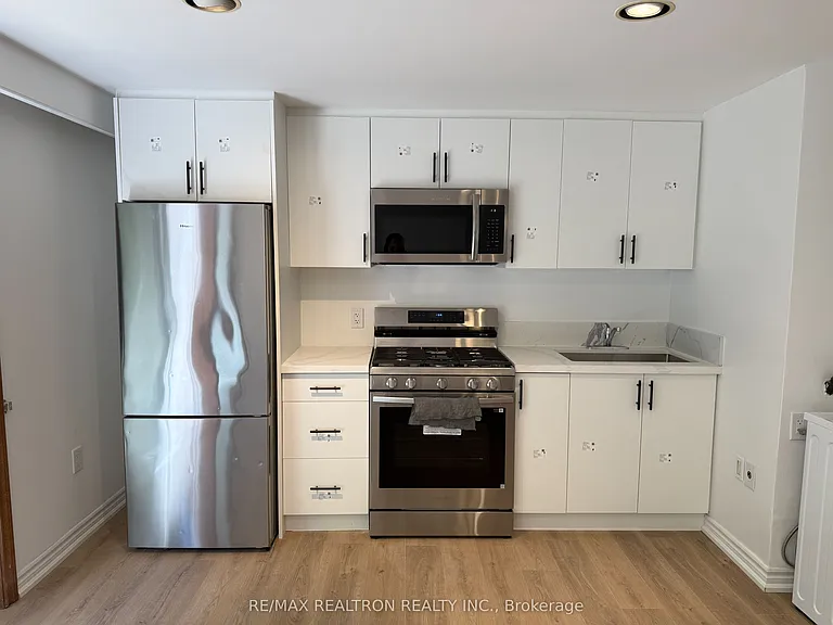 368 Spring Garden Ave #LOWER — Photo 2