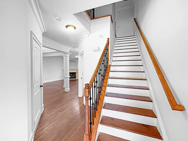 3239 Claudia Ct — Photo 3