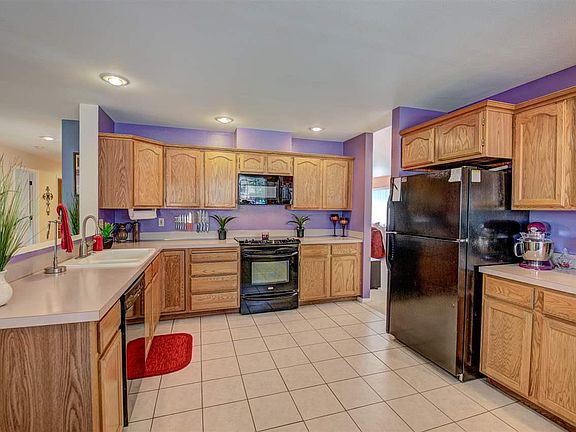 5th image of 725 N Pittsburg St