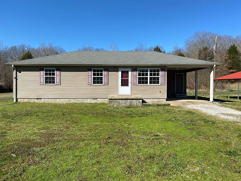 217 County Road 421 — Photo 2