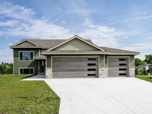 656 Lake Forest Cir, Detroit Lakes, MN 56501