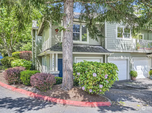 2238 Newport Way NW #2-1, Issaquah, WA 98027