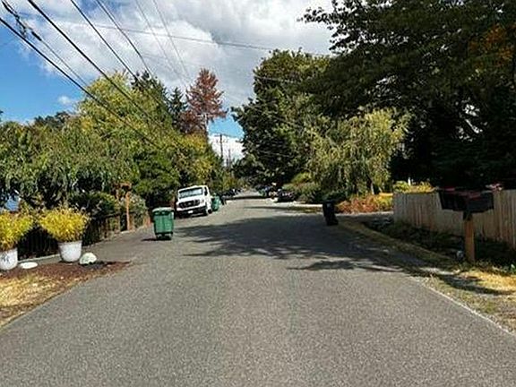 5th image of 11704 40th Ave NE