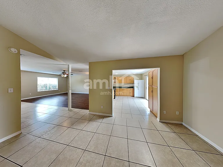 1014 Gore Dr — Photo 5