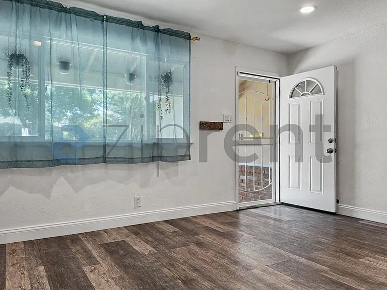 3422 9th Ave — Photo 10