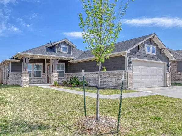 6813 SE 84th St, Moore, OK 73135