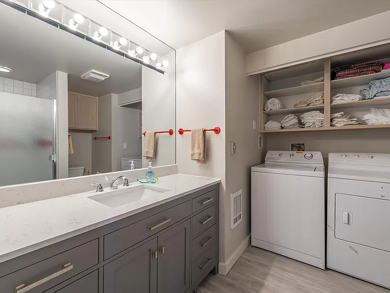 7001 W Lake Blvd #32 — Photo 17