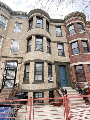 Rented by Massada Home Sales Inc | media 4