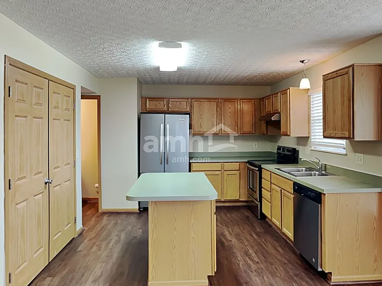 7630 Blacklick Ridge Blvd — Photo 3