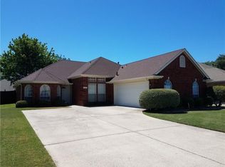 1137 Roundrock Dr, Saginaw, TX 76179