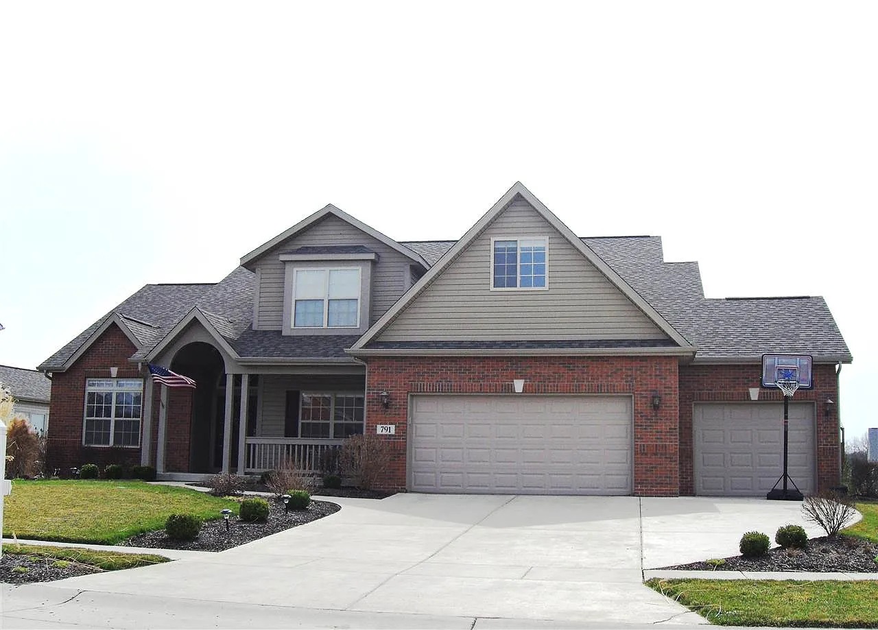 791 N Admirals Pointe Dr photo 1