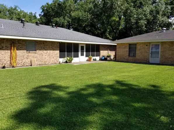 401 Roberta Grove Blvd, Houma, LA 70363