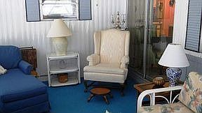 4th image of 134 Montreal Cir