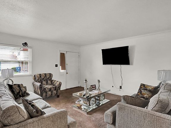 4th image of 10071 Penrith Dr