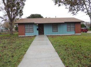 408 Fairmont Dr, Port Lavaca, TX 77979