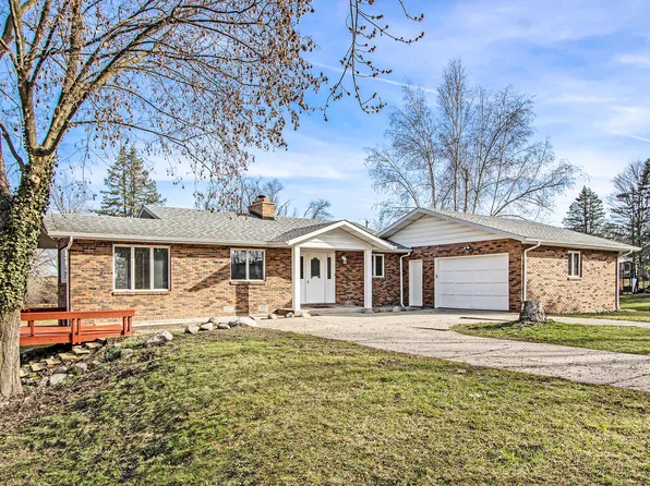 10882 Vidzeme Rd, Three Rivers, MI 49093