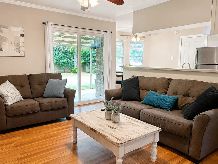 1607 Sagebrush Trl — Photo 20