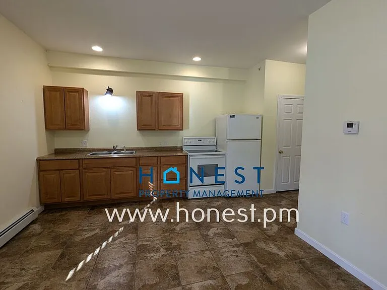 1635 Lewiston Rd #9 — Photo 2