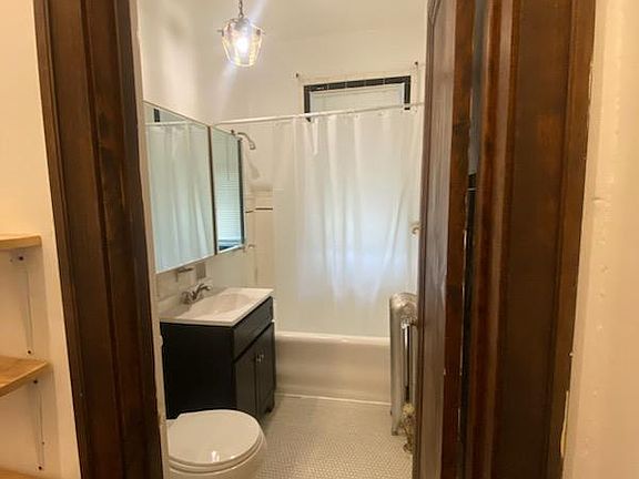4th image of 3207 N Cicero Ave Unit 304