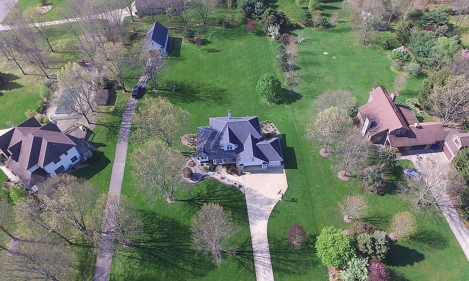 2nd image of 22765 Weather Vane Ct