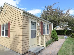 53 Jastram St, Providence, RI 02908