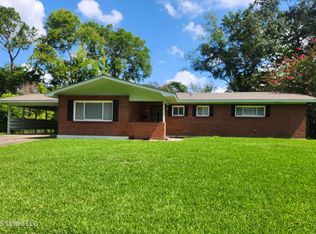 1634 Wilhurst St, Jackson, MS 39211