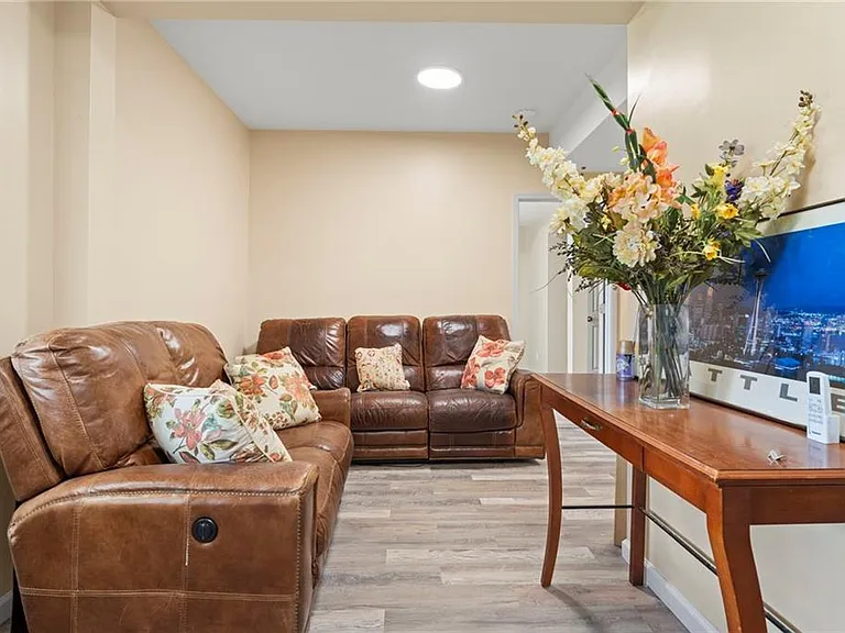5504 Mountain View Smt — Photo 7