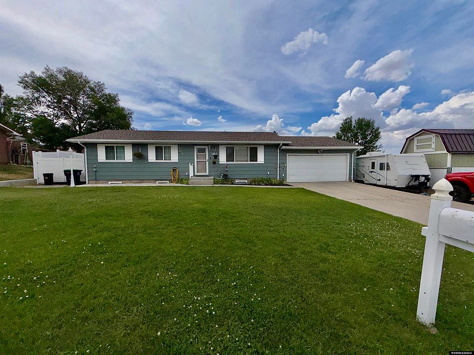 1st image of 1805 Wyoming Dr