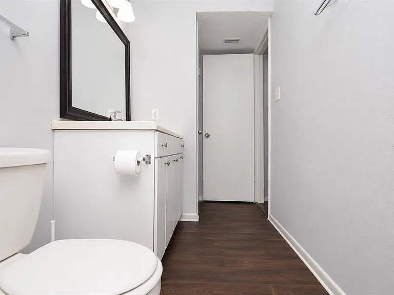 8718 Mallard Reserve Dr #104 — Photo 30