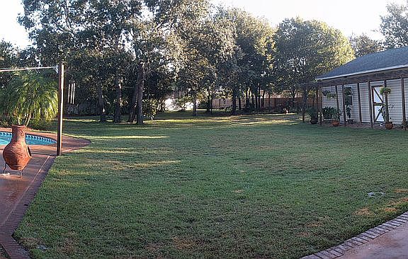 5th image of 1133 Hideaway Dr N