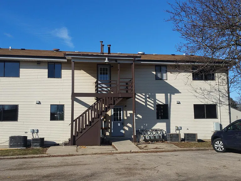 431 S Belmont Ave #3 — Photo 2