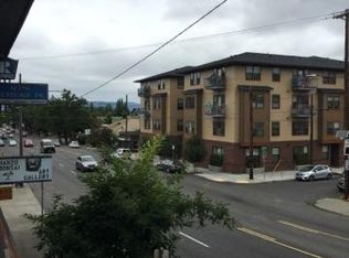 3038 E Burnside St, Portland, OR 97214